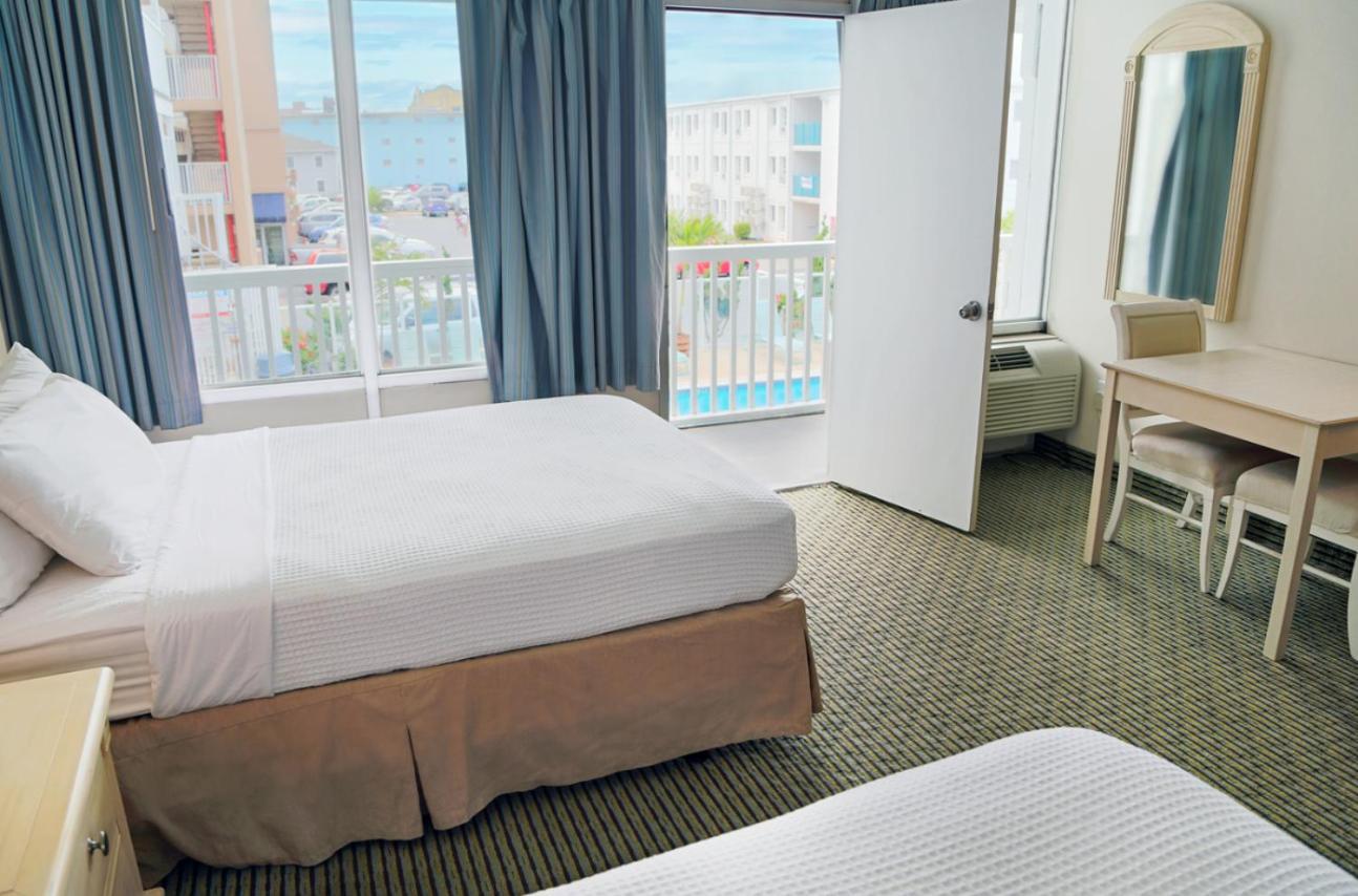 Seabonay Oceanfront Motel 2*